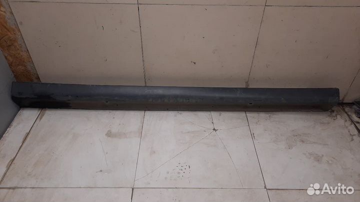 Накладка на порог правая Mitsubishi Outlander