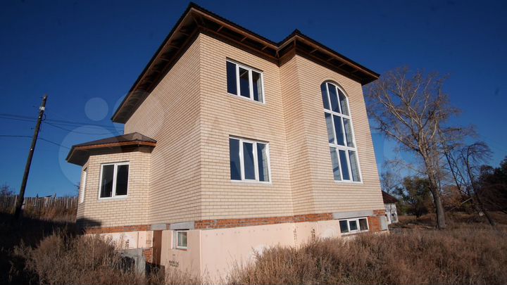 Коттедж 253,9 м² на участке 11,2 сот.