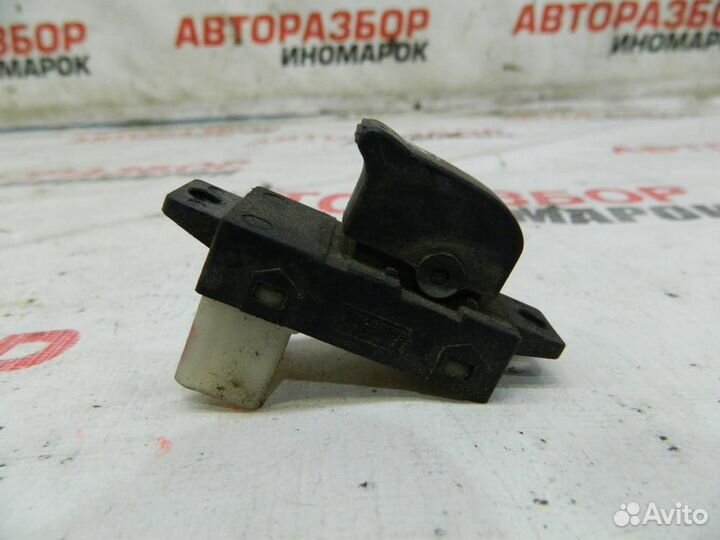 Кнопка стеклоподъемника для SsangYong Actyon New 2