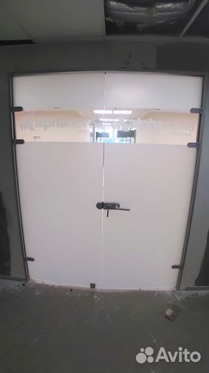 Раздвижные стеклянные двери