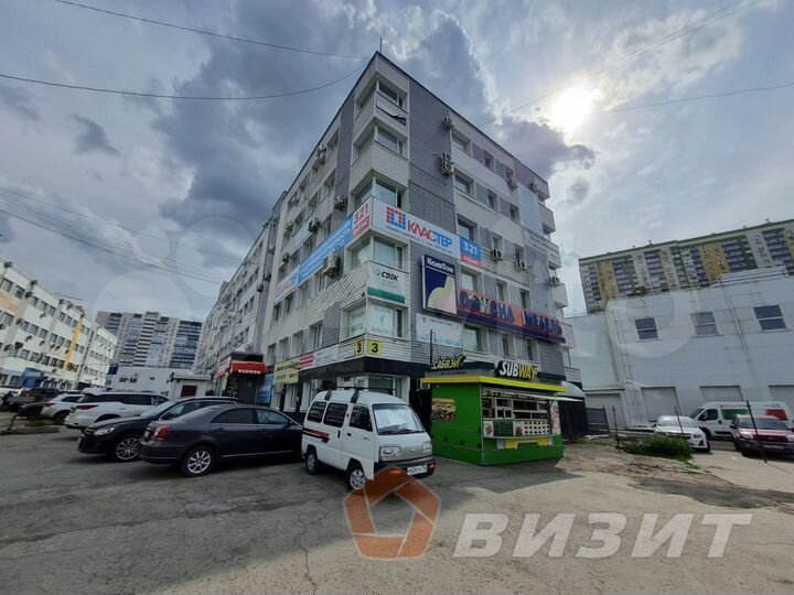 Офис кабинетной планировки с отдельным входом