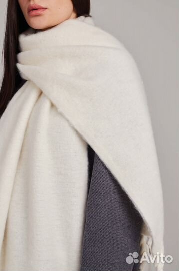 Женский теплый платок