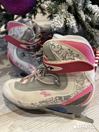 Коньки фигурные женские 39 размер