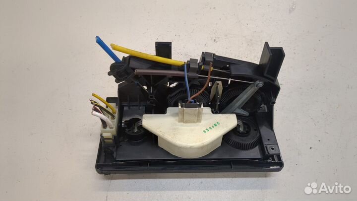 Переключатель отопителя Volkswagen Polo, 1997