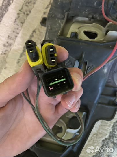 Фара на hyundai santa fe 3