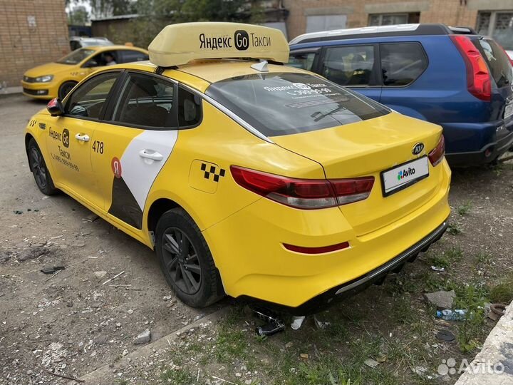 Kia Optima 2.0 AT, 2018, 200 000 км