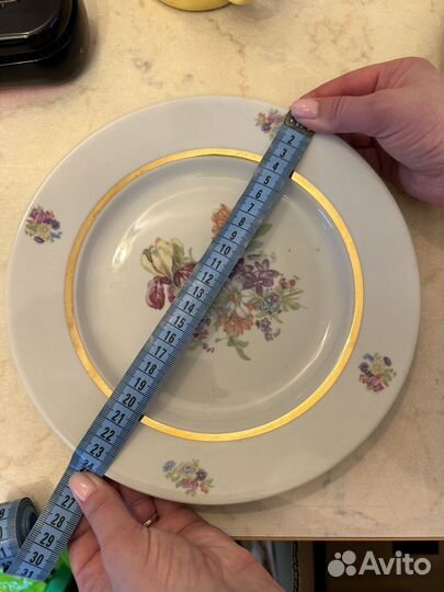 Набор суповых и обеденных тарелок