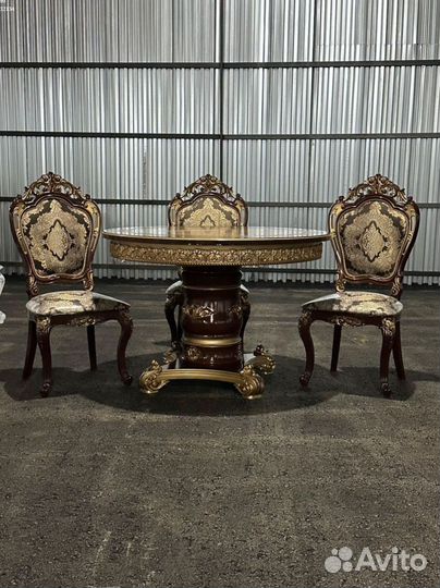 Стол и стулья в гостиную.Оплата при получении