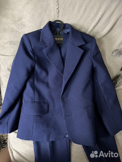 Костюм тройка на мальчика