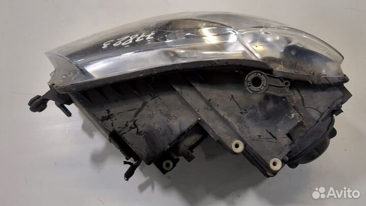 Кронштейн фары Volkswagen Touran, 2010