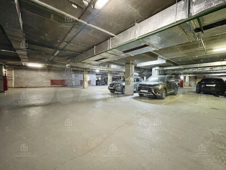 Машиноместо