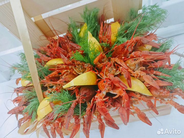 Раки в букетах, ящичках, корзинках