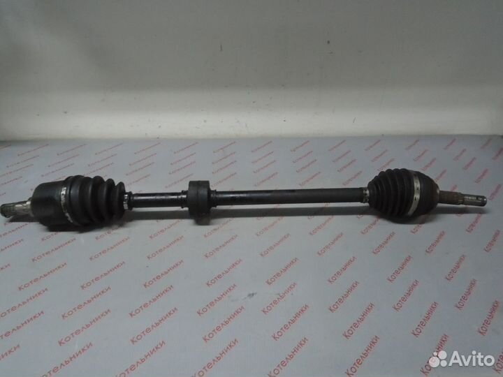 Nissan 39100-BN815 Вал приводной правый