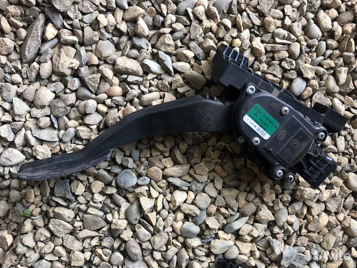 Педаль газа Colt z3 z34a европеец