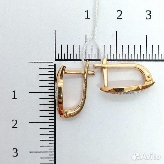 Золотые серьги с камнем