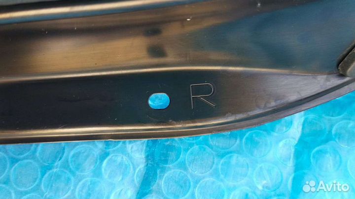 Датчик открытия багажника Lexus Rx(4) правый 15-23