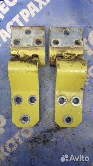 Петли передней двери. Fiat Ducato Sollers 2011