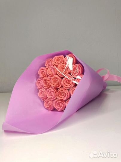 Букет - 19 Роз из Белого Шоколада