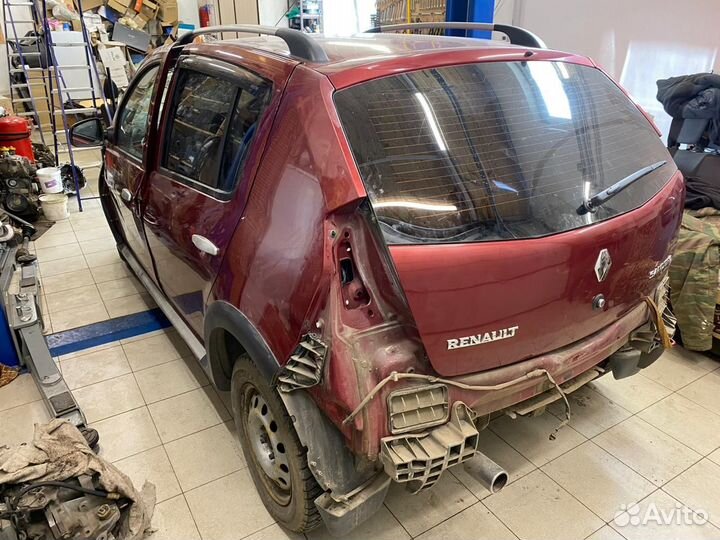 Рено Сандеро степвей 2013 Авторазборка