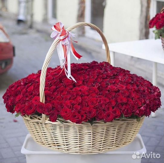 Доставка розы в шляпной коробке