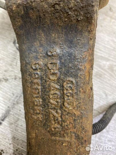 Кулак поворотный передний правый Audi A6