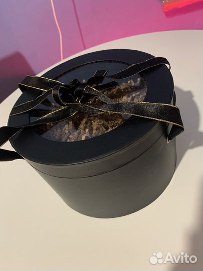 Коробка для подарка круглая