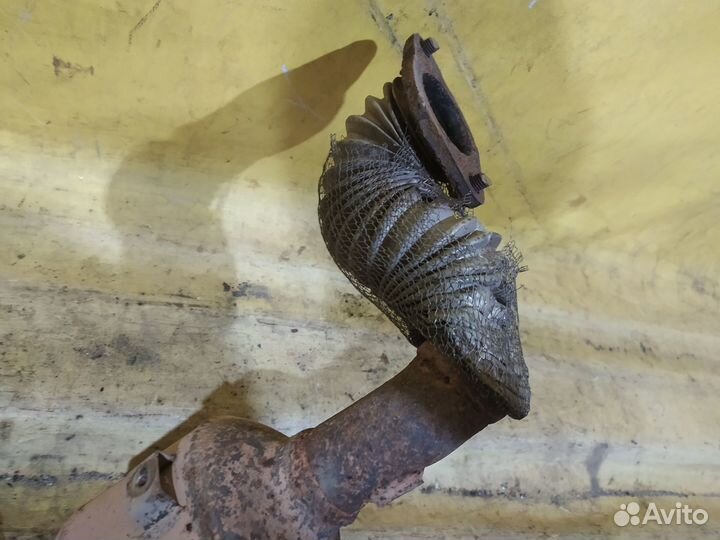 Коллектор выпускной Ford Fiesta 2008-2019 Форд