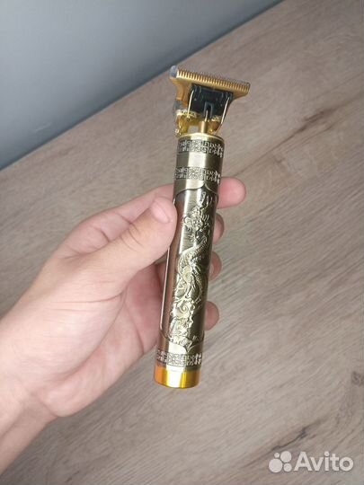 Триммер для бороды и усов