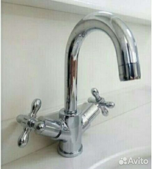 Смеситель для раковины