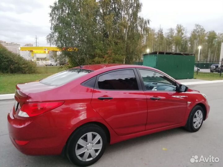 Hyundai Solaris 1.6 AT, 2013, 137 000 км