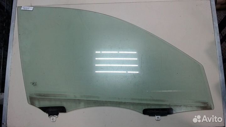 Стекло боковой двери Pontiac Vibe 1, 2006