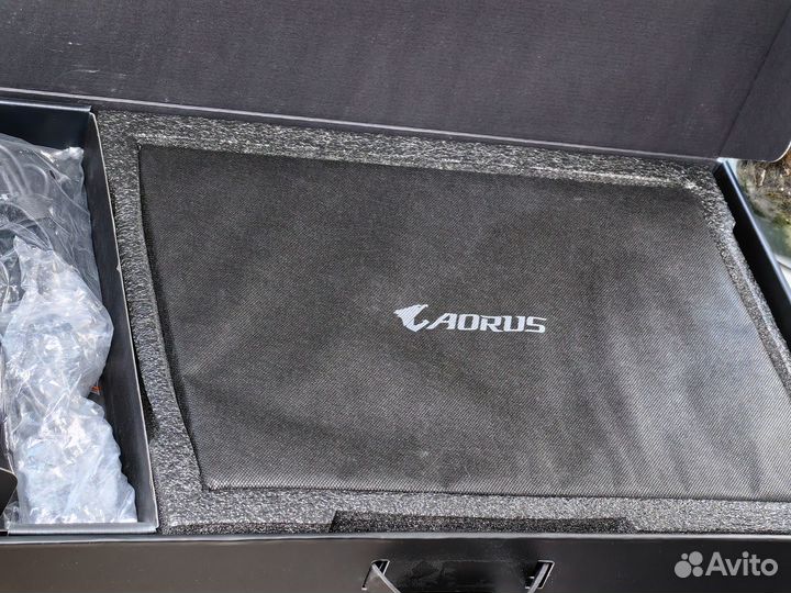 Игровой Aorus 17 BSF-Core i7-13700H/4070.Доставлю