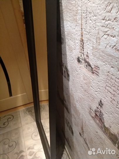 Зеркало большое в деревянном багете