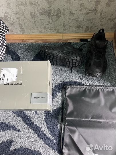 Balenciaga defender черные