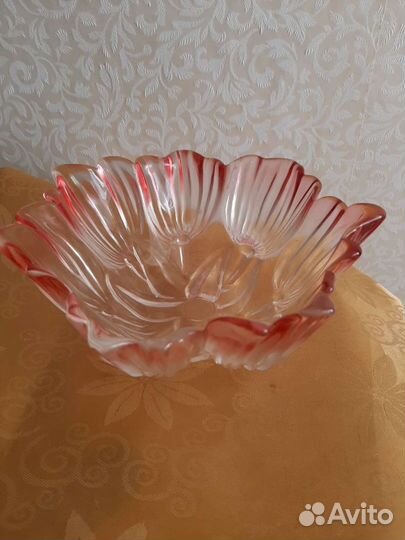 Салатница. Стекло цветное