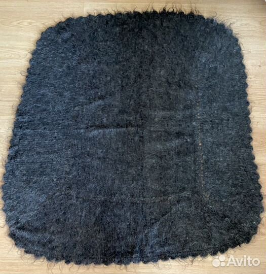 Шаль из козьей шерсти