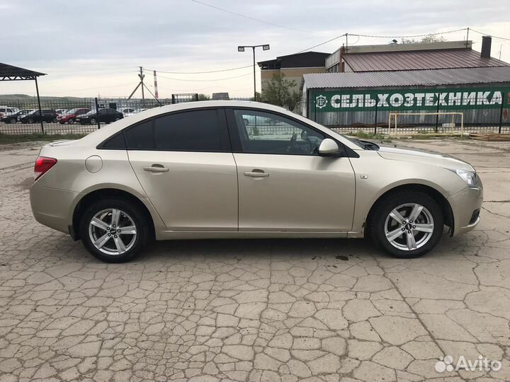 Chevrolet Cruze 1.8 AT, 2012, 190 000 км