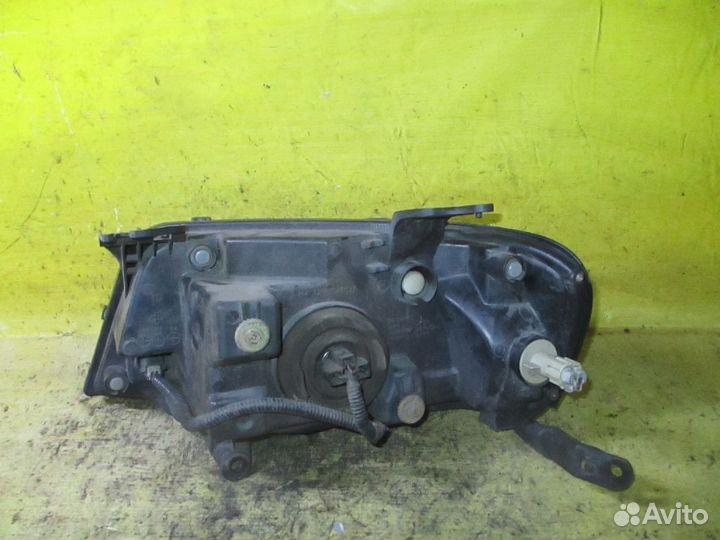 Фары Ford Escape lfal3