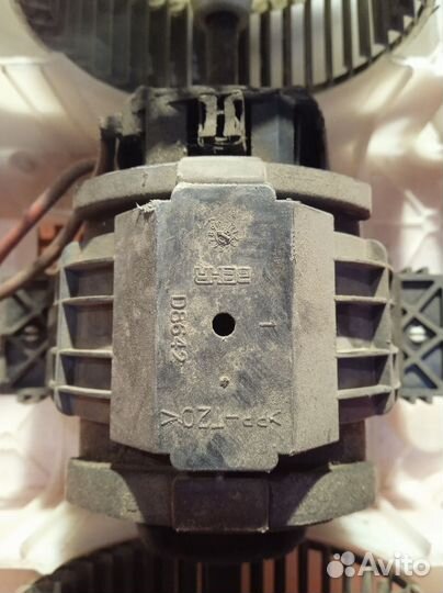 Моторчик отопителя Mercedes-Benz S-класс