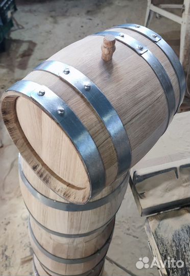 Дубовые бочки 10л из кавказского дуба для коньяка