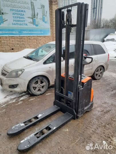 Штабелер самоходный SWE-120/3300 BT Швеция