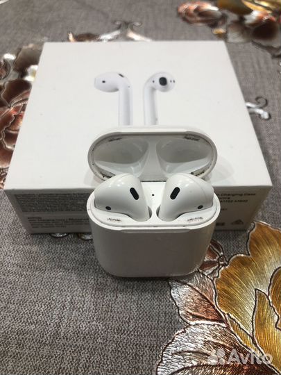 Airpods 1