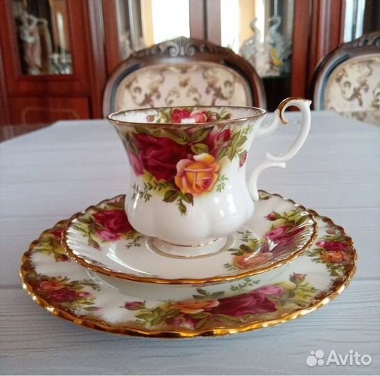 Трио Розы старой Англии