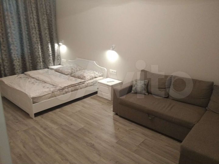 2-к. квартира, 65 м², 2/4 эт.