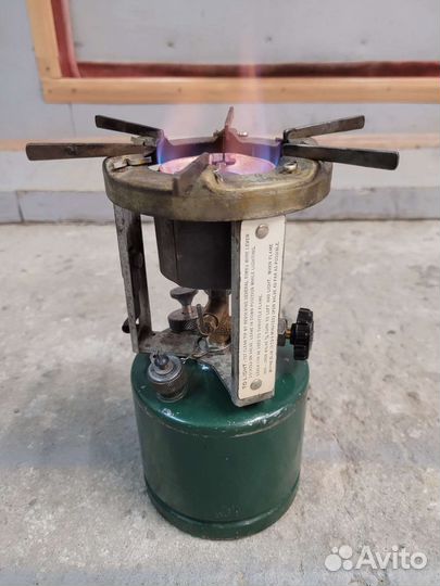 Бензиновый примус Coleman 520 -1942 года