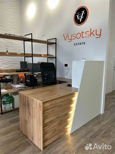 Стойка ресепшен для администратора Спейс