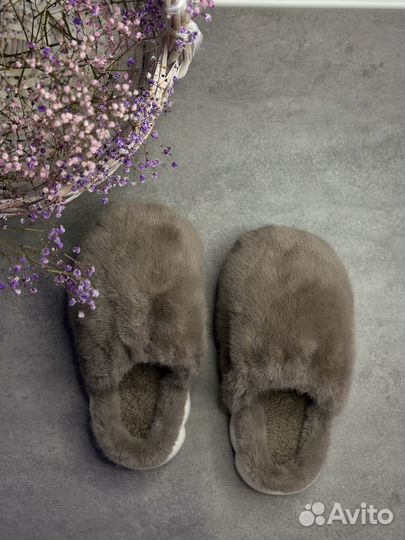 Мягкие пушистые домашние тапочки