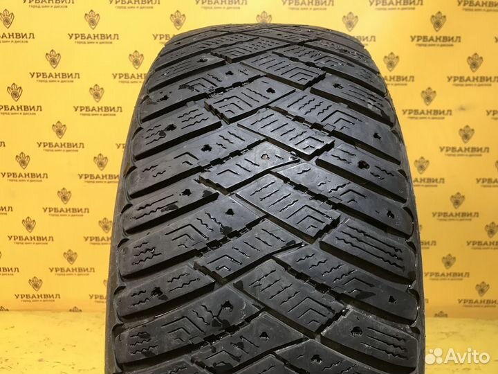 Goodyear Ultragrip Ice Arctic 215/50 R17 95T