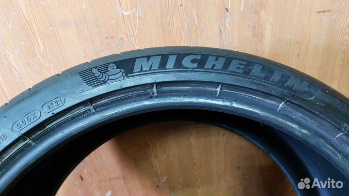 Michelin Pilot Sport 4 S 285/35 R22 106Y