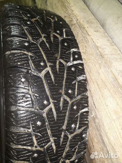 Продам 2 Колеса Зимних на Ford Focus -2